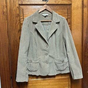 St John’s Bay Tan Corduroy 3 button Jacket with 2 open top pockets size L